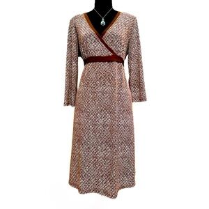 TWO HEARTS MATERNITY ~ Women’s rich brown and white 3/4 sleeve dress size XL